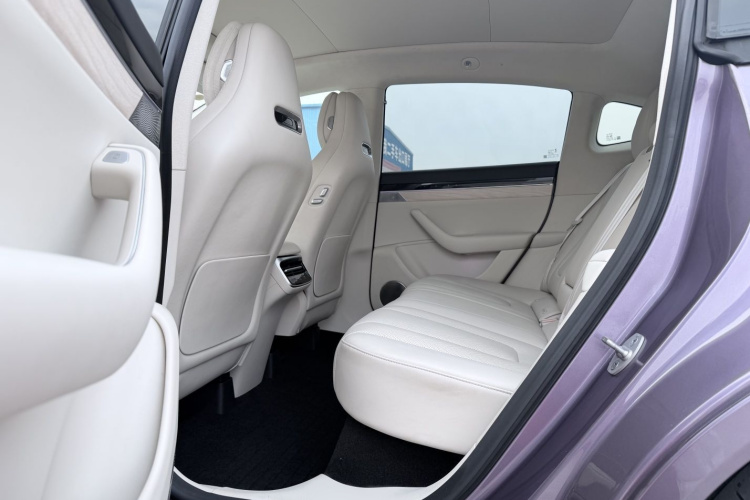 鸿蒙智行 智界R7 2024款 纯电 736km UItra车身外观6011