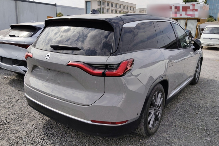 蔚来ES8 2020款 415KM 六座版车身外观7