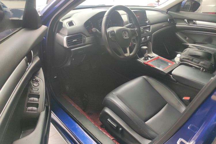 本田 雅阁 2018款 260TURBO 精英版 国V中控内饰7003