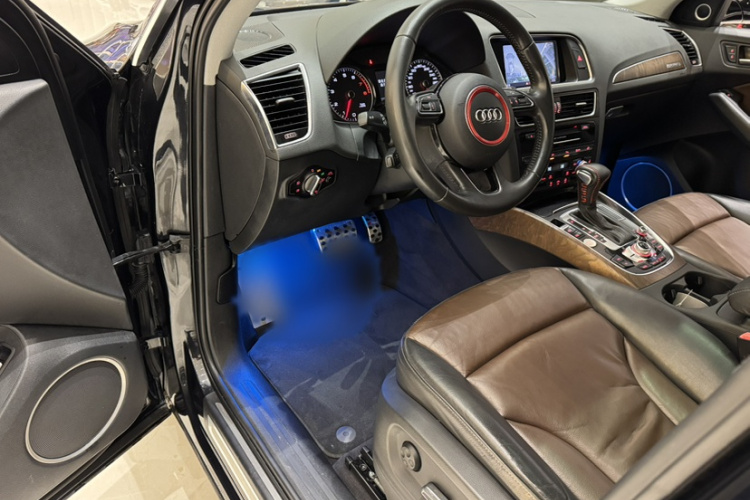 奥迪Q5 2016款 40 TFSI 舒适型中控内饰7006