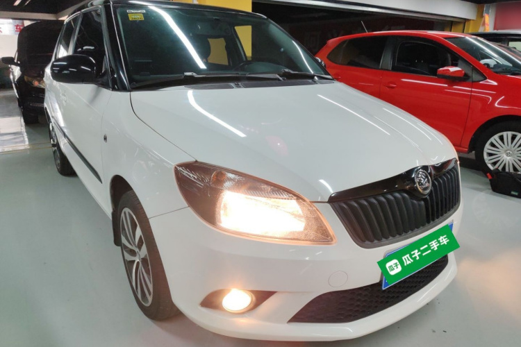 斯柯达 晶锐 2014款 1.6L 自动Sport版车身外观6002