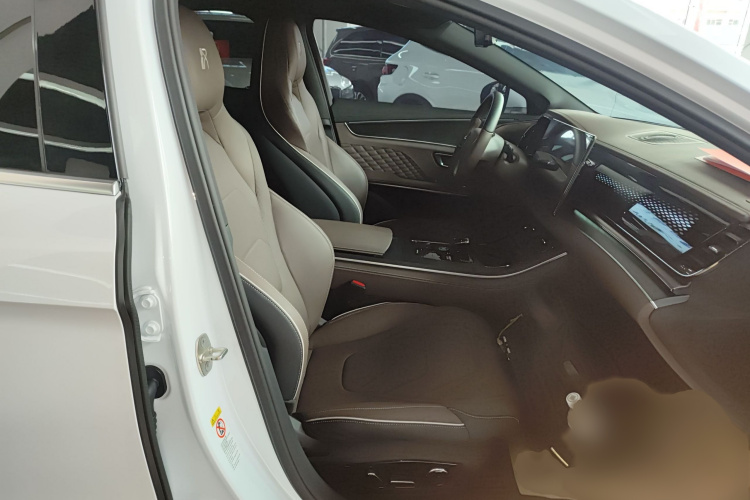 比亚迪 汉 2022款 EV 创世版 610KM四驱尊享型局部细节41