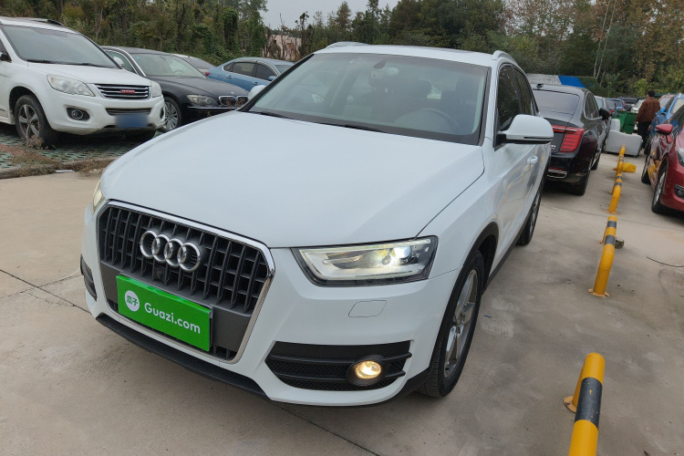 奥迪Q3 2015款 30 TFSI 进取型车身外观1