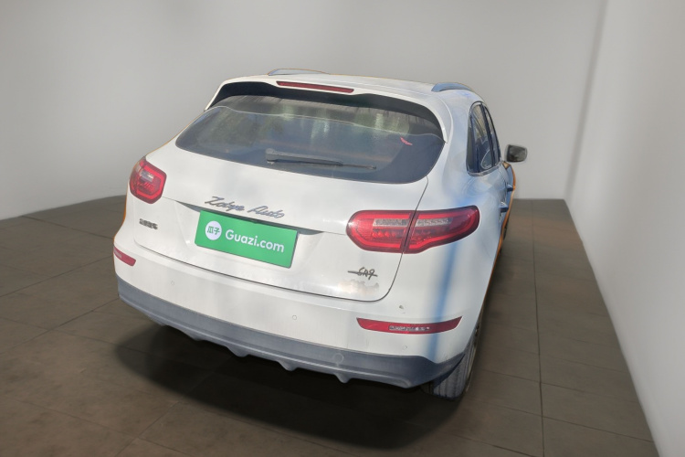 众泰SR9 2017款 2.0T 自动极致之路版车身外观7