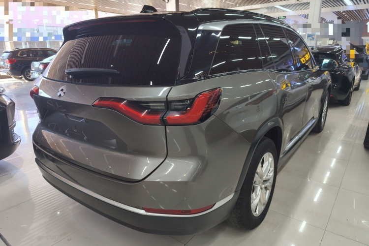 蔚来ES8 2020款 580KM 七座版车身外观7