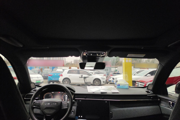 领克01 2021款 2.0TD 四驱暗夜版中控内饰22