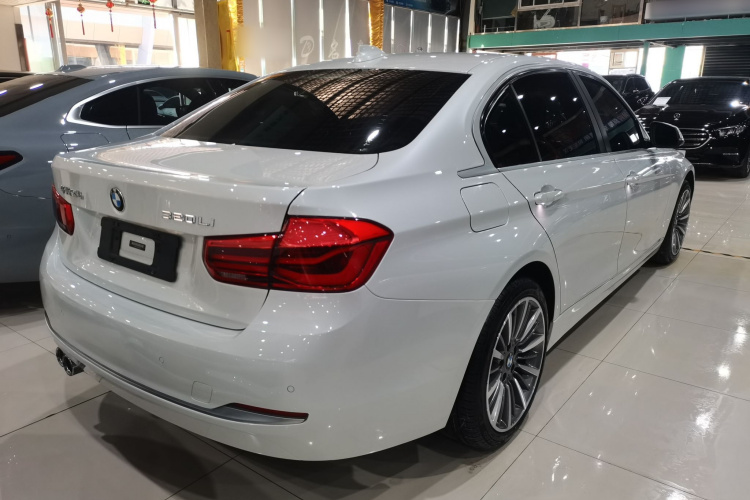 宝马3系 2019款 320Li 时尚型车身外观7