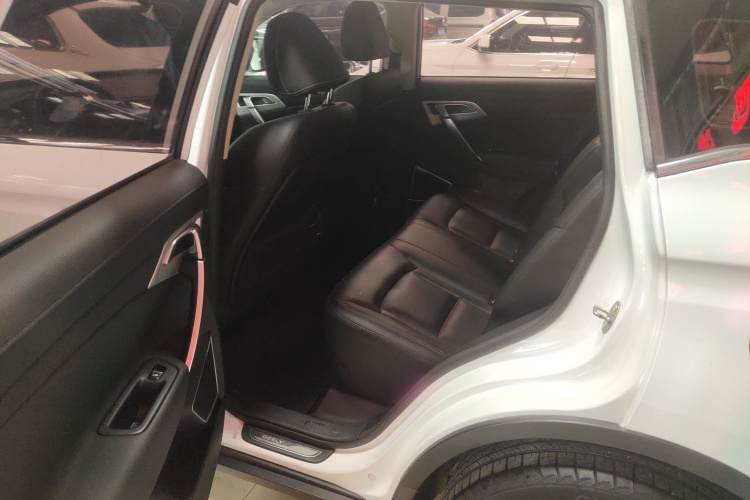 吉利汽车 博越 2018款 1.8TD 自动两驱智联型4G互联版中控内饰21