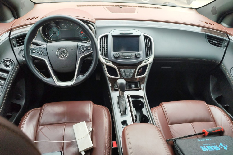 别克 君越 2014款 2.0T SIDI 精英技术型中控内饰7002