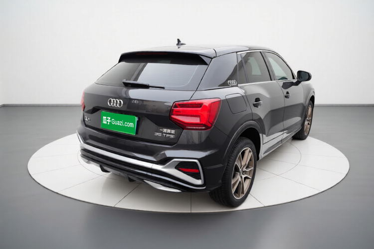 奥迪Q2L 2024款 35TFSI 时尚动感型车身外观7
