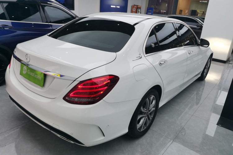 奔驰C级 2018款 C 180 L 时尚型运动版车身外观7