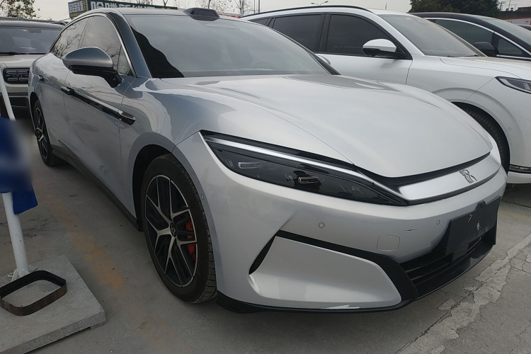 比亚迪 汉L 2025款 EV 四驱激光雷达旗舰型车身外观6002