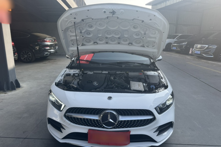 奔驰A级 2019款 改款 A 200 L 运动轿车局部细节24