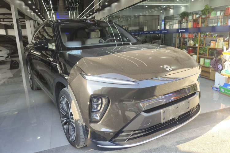 蔚来ES8 2023款 100kWh车身外观3