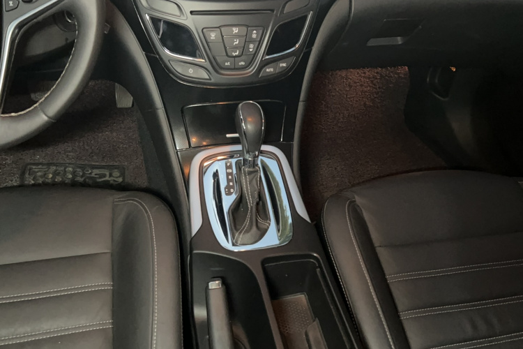 别克 君威 2015款 1.6T 时尚技术型局部细节18