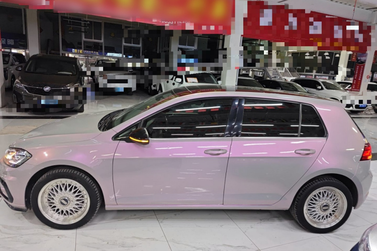 大众 高尔夫 2018款 230TSI 自动舒适型车身外观4