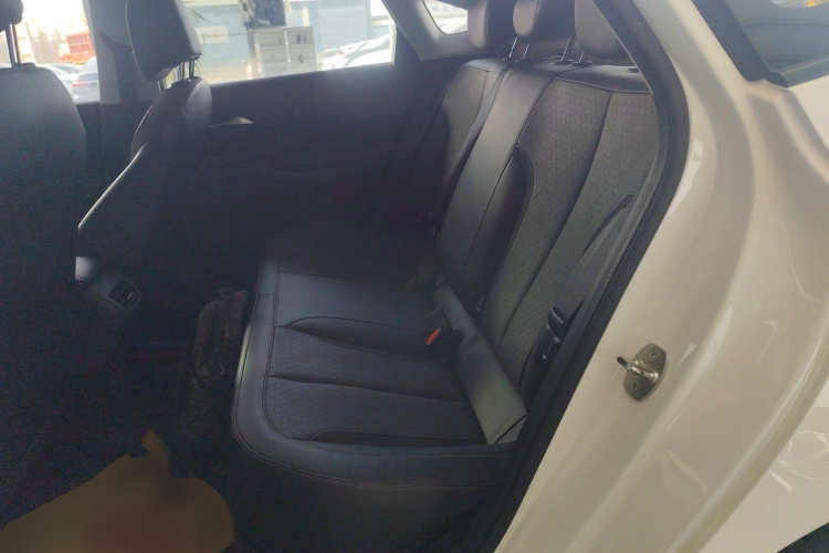 别克 威朗 2023款 Pro 乐享版中控内饰21