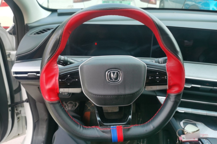 长安 逸动 2023款 畅享版 PLUS 蓝鲸NE 1.4T GDI DCT尊贵版中控内饰13