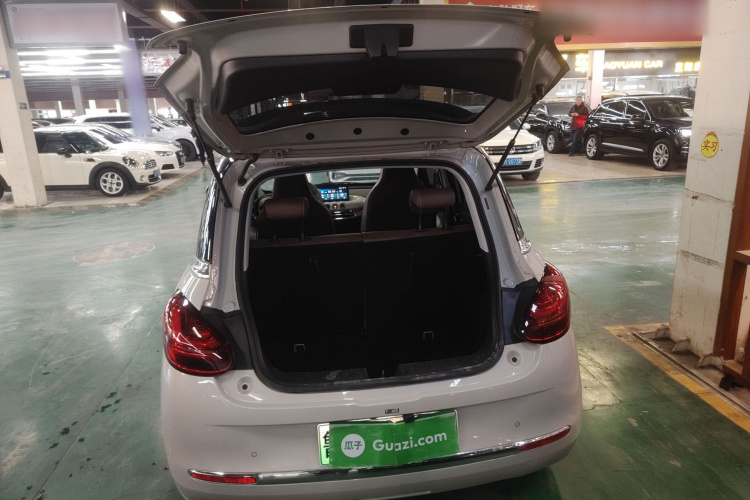 五菱汽车 五菱缤果 2023款 203km 舒享款局部细节23