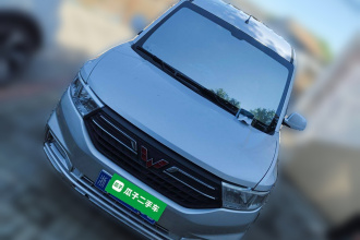 五菱汽车 五菱宏光V 2021款 1.5L劲享版LAR