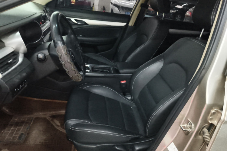 吉利汽车 帝豪 2018款 1.5L CVT向上互联版局部细节19