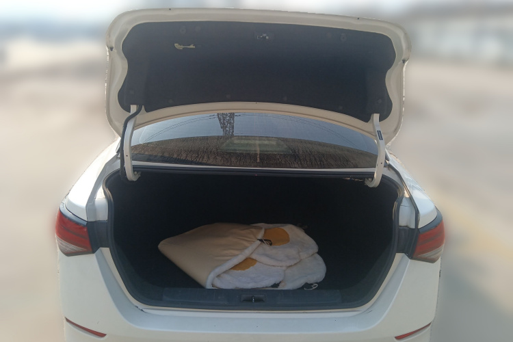 日产 轩逸 2020款 1.6L XL CVT悦享版中控内饰23