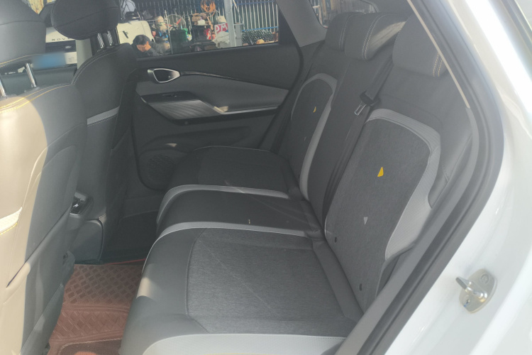 宝骏RC-5 2020款 1.5T CVT智耀豪华型中控内饰21