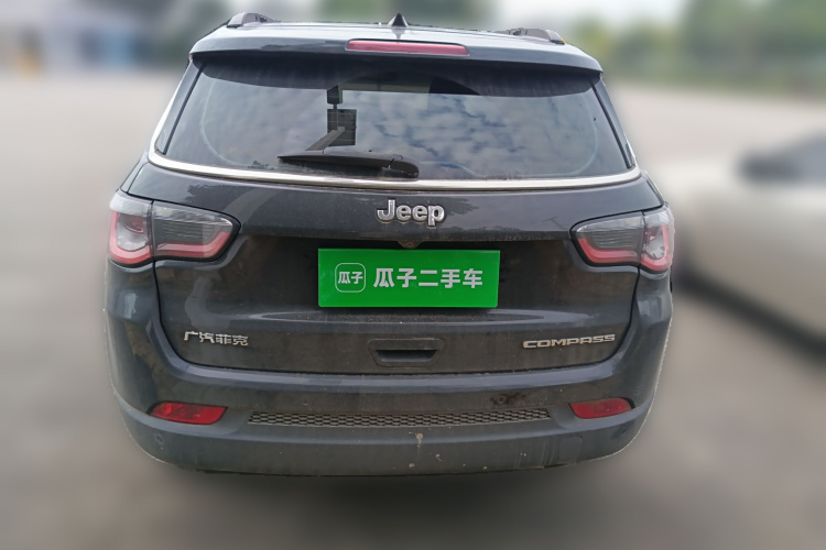 Jeep 指南者 2020款 220T 自动精英版车身外观6004