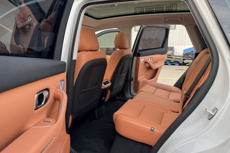 零跑汽车 零跑C10 2026款 605激光雷达版中控内饰7001