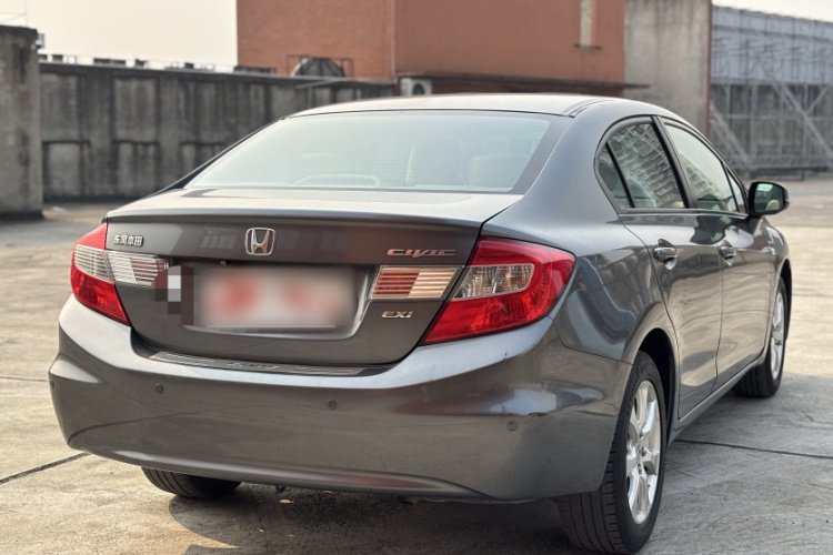 本田 思域 2012款 1.8L 手动舒适版车身外观6005