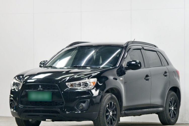 三菱 劲炫ASX 2013款 2.0L CVT两驱精英版车身外观1