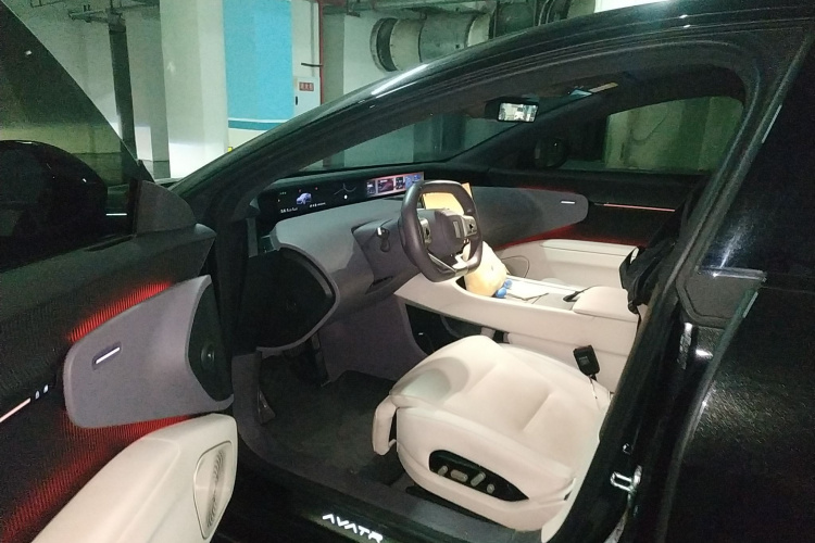 阿维塔12 2025款 Ultra增程版中控内饰7003