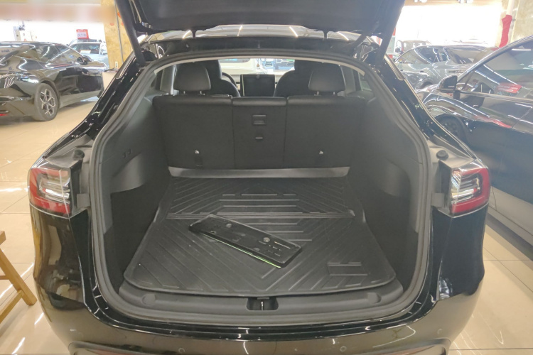特斯拉 Model Y 2021款 标准续航后驱版机舱底盘23