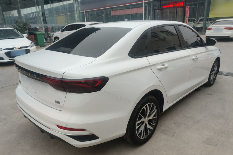 吉利汽车 帝豪 2023款 第4代冠军版 1.5L CVT豪华型车身外观6003