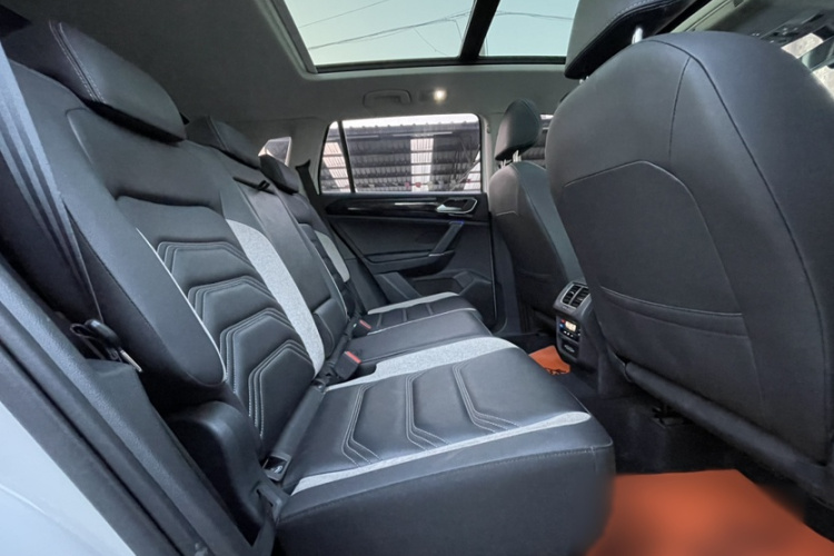 大众 探岳GTE插电混动 2020款 1.4T 豪华型中控内饰7005