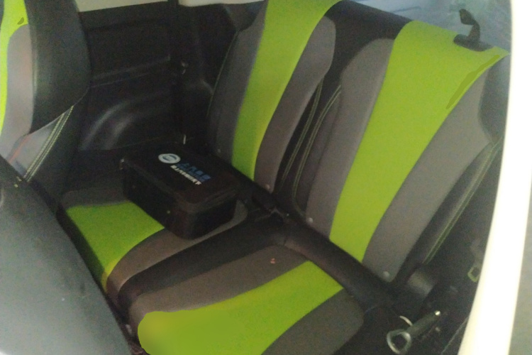 荣威 科莱威CLEVER 2021款 302km卓越版中控内饰21