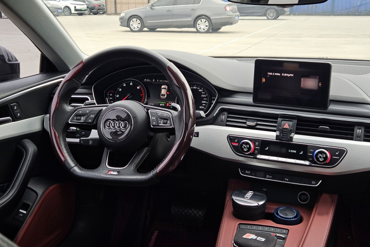 奥迪A5 2019款 Sportback 40 TFSI 时尚型中控内饰7006