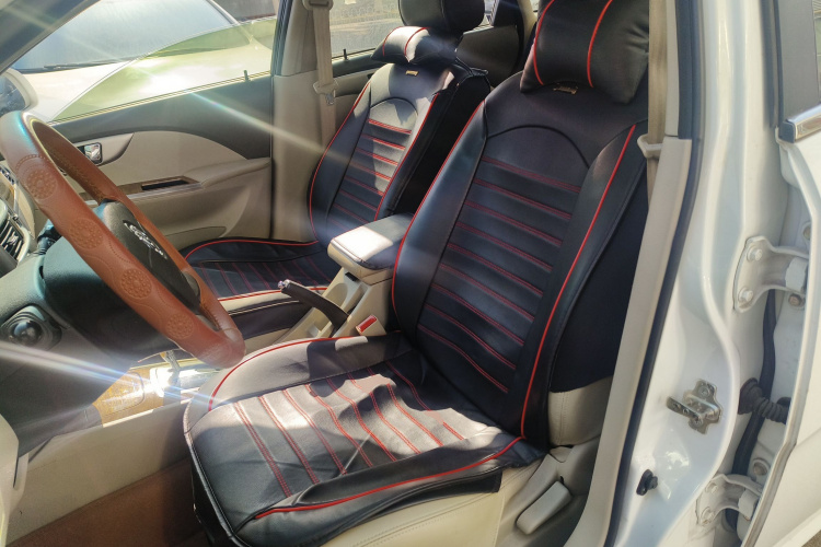 别克 凯越 2015款 1.5L 自动经典型局部细节19