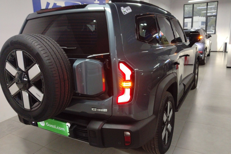 深蓝汽车 深蓝G318 2024款 两驱空悬版车身外观7