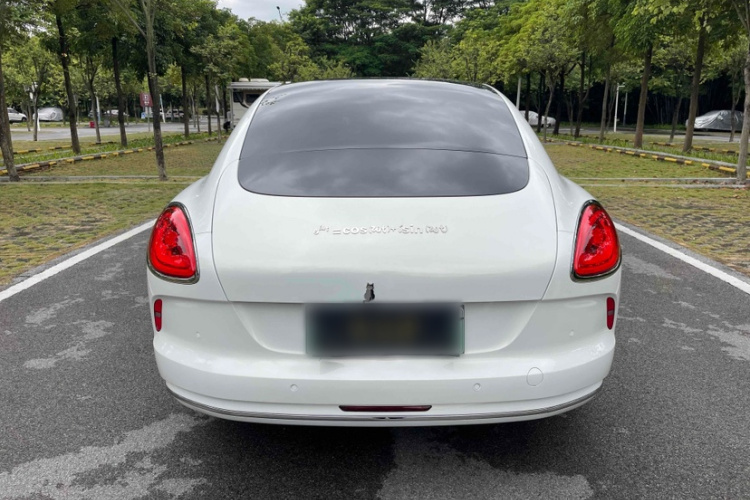 欧拉闪电猫 2022款 555km 尊贵版车身外观6005