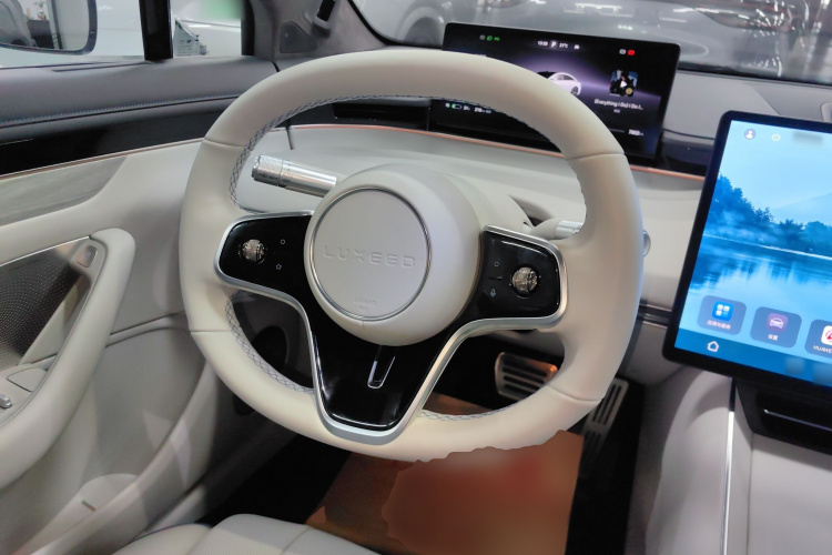 鸿蒙智行 智界S7 2025款 855km Max局部细节13