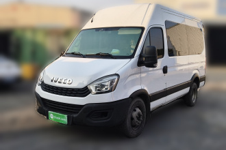 依维柯欧胜 2021款 2.0T 手动超瑞长轴短悬高顶侧拉门F1A