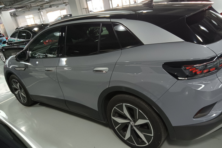 大众 ID.4 CROZZ 2021款 长续航PRO两驱版车身外观4