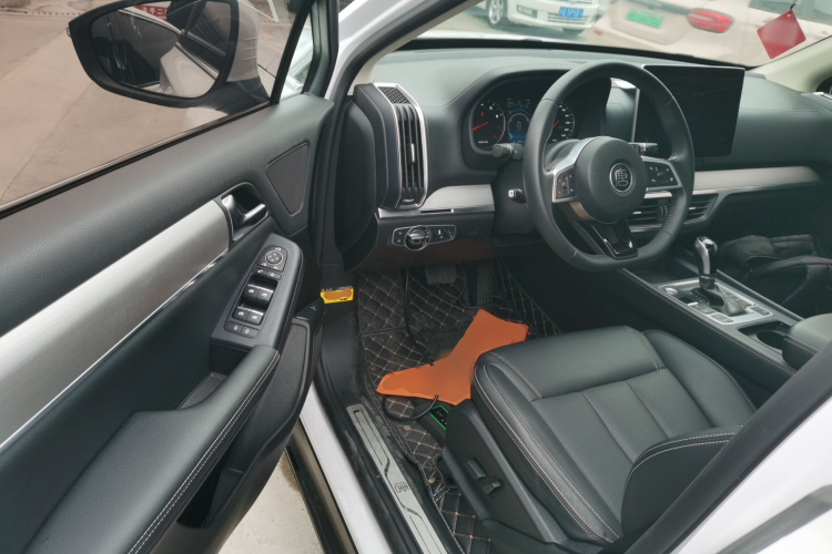 比亚迪 唐 2019款 2.0T 自动智联尊贵型 5座 国VI中控内饰20