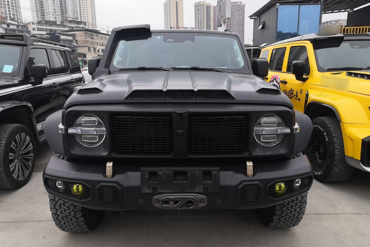 坦克300 2023款 2.0T 铁骑02车身外观2