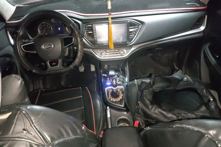 陆风X2 2017款 1.6L 手动精英版中控内饰12