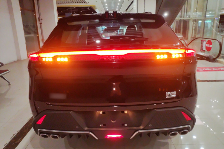 东风风神 皓瀚 2023款 DH-i 1.5T 尊贵版车身外观6