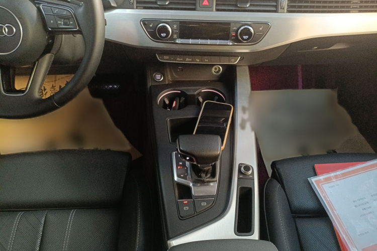 奥迪A4L 2020款 40 TFSI 豪华动感型局部细节18