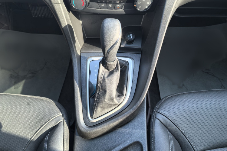 别克 英朗 2021款 改款 典范 1.5L 自动精英型局部细节18