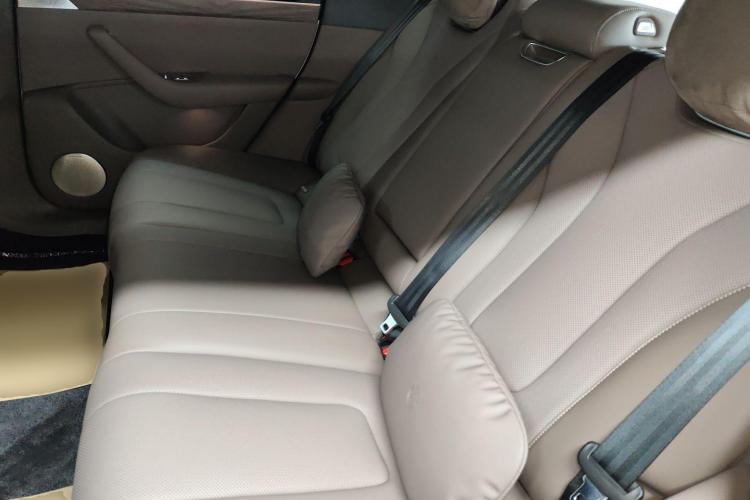 鸿蒙智行 智界R7 2025款 增程 331km Ultra中控内饰7004